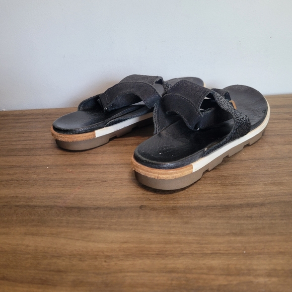Sorel black leather sandals 8.5 - Picture 3 of 9